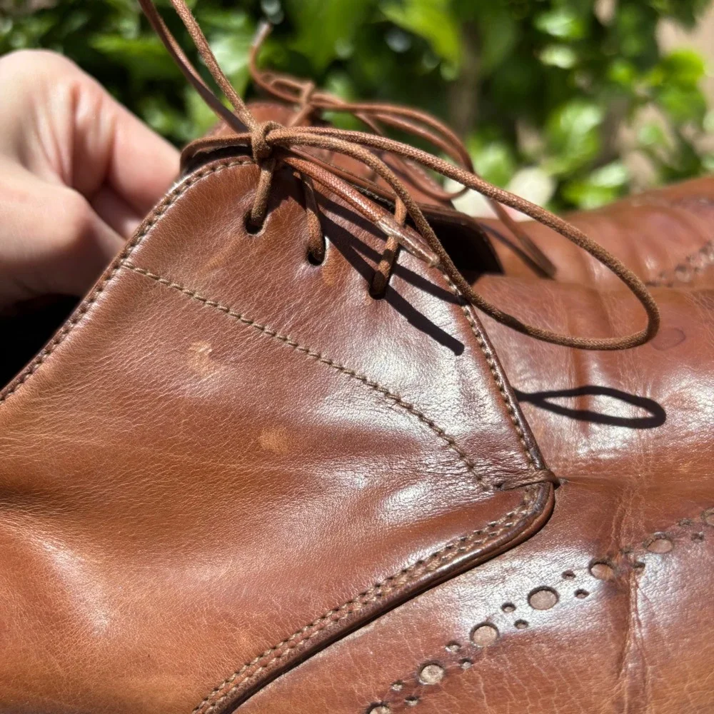 Hugo boss made in Italy brown wingtip derby dress shoes size 11 lace up men's